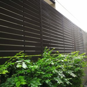 περίφραξη-αλουμινίου-ral-ξύλο